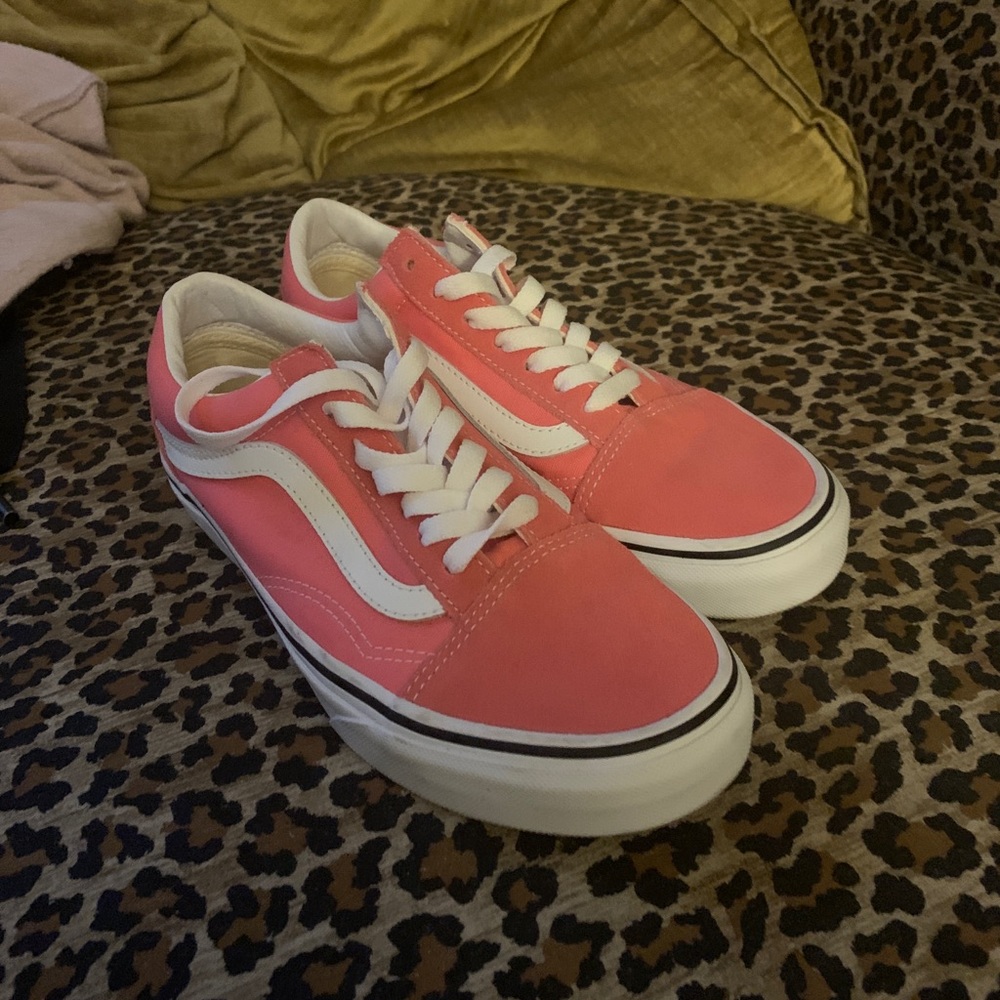 Brand new pink vans